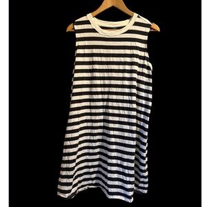 Dark gray White Striped Sleeveless Dress old navy 2x Cotton